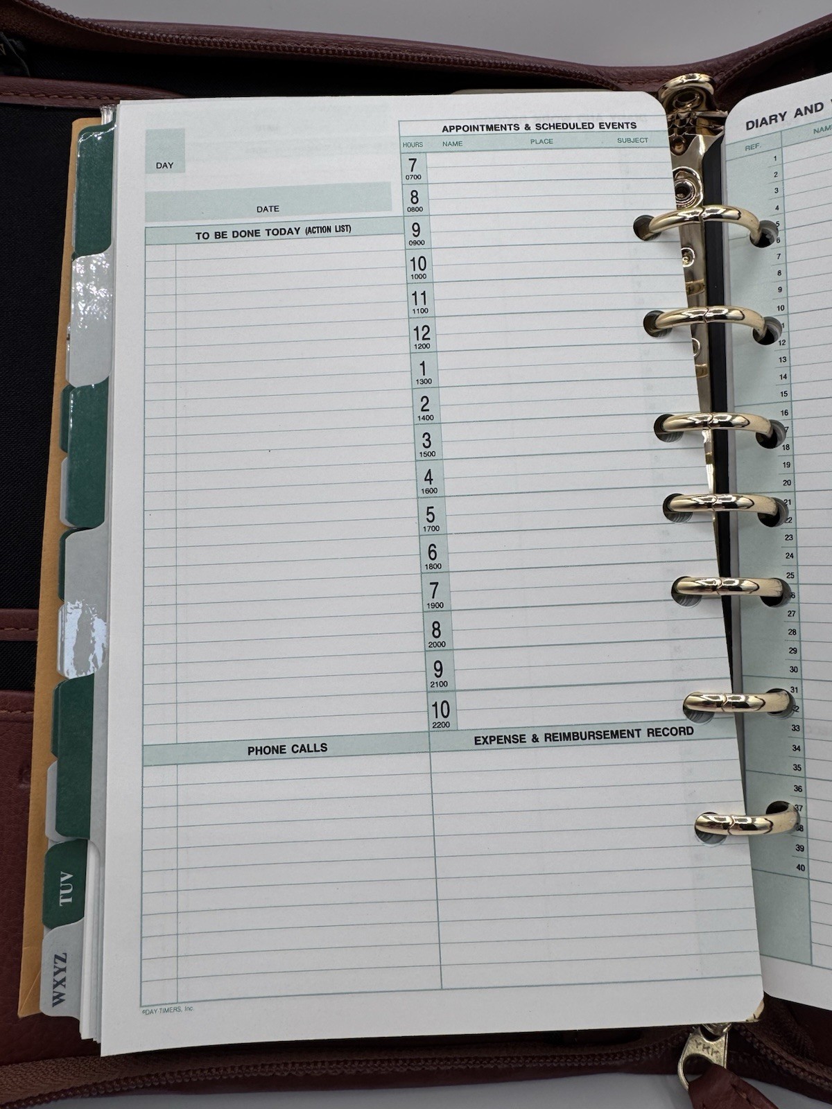 Vintage Day-Timer 2 Tone Zip Around Planner Organizer 7 Ring Binder Inserts 90’s