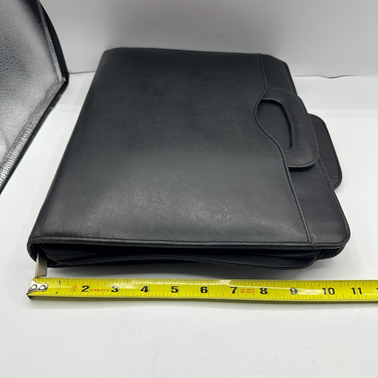 Day Timer Black Leather Zip 3 Ring Binder 11 x 14 in Briefcase Portfolio Handles