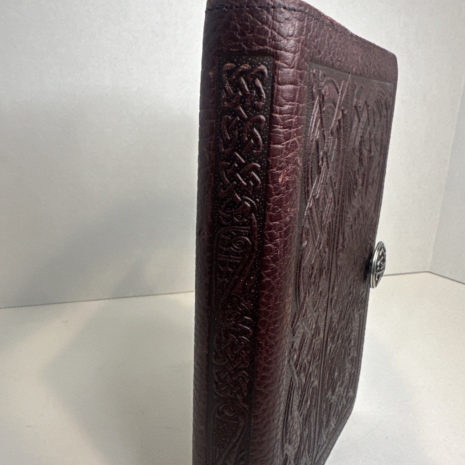 NEW Oberon Design Genuine Leather Journal Cover Irish Celtic Pewter Button 9×6