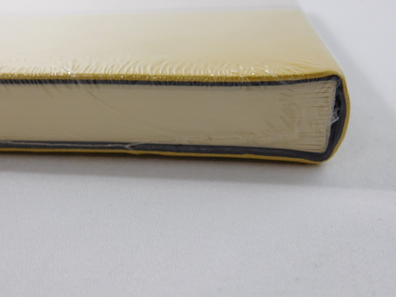 NEW Sealed Carta Handmade Journal Handmade in Italy Design by Alfredo Muccino