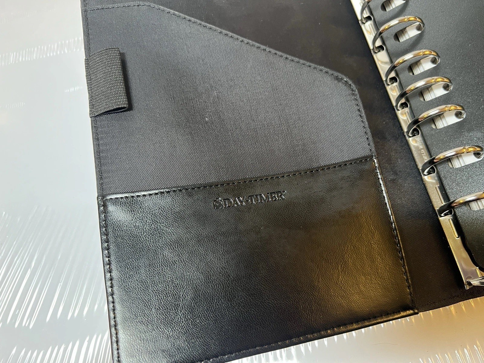 VTG 90’s Day Timer Black Faux Leather 7 Ring Binder Planner Organizer