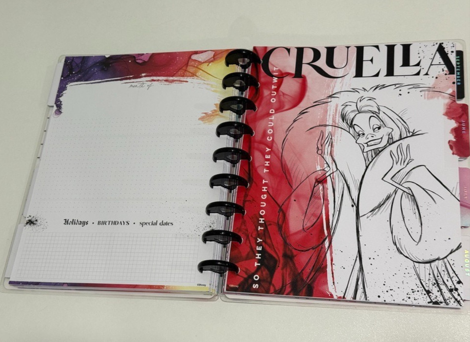 Undated Disney© Villains Classic Vertical Happy Planner