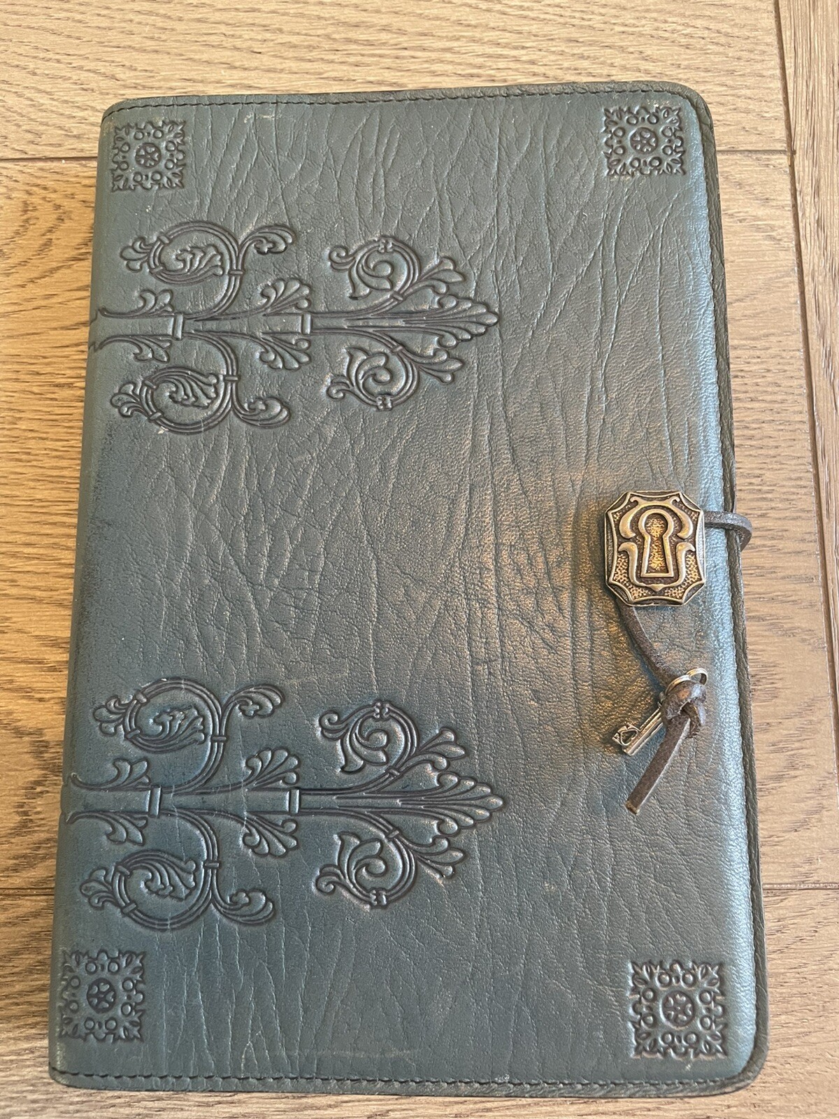 Oberon Design Leather Journal Cover – 6” x 9”
