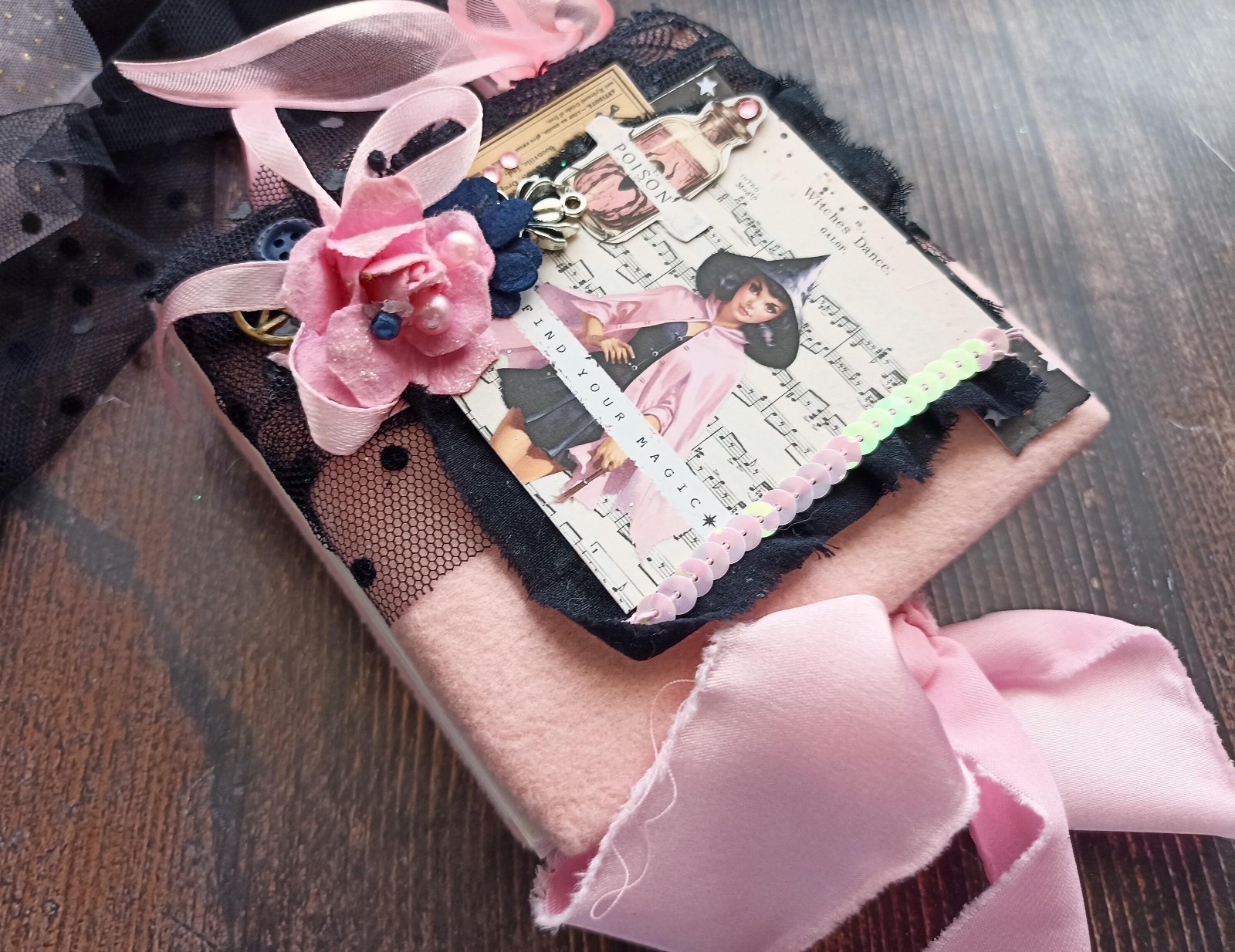 Small gothic witch junk journal handmade blank Pink Halloween 4x4in 200 pgs