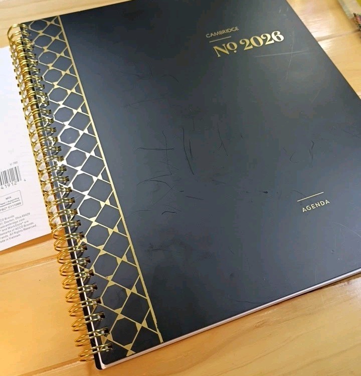 Cambridge Agenda Weekly Monthly Planner 2026 Classic 8-1/2 x 11 In. Wire-O New