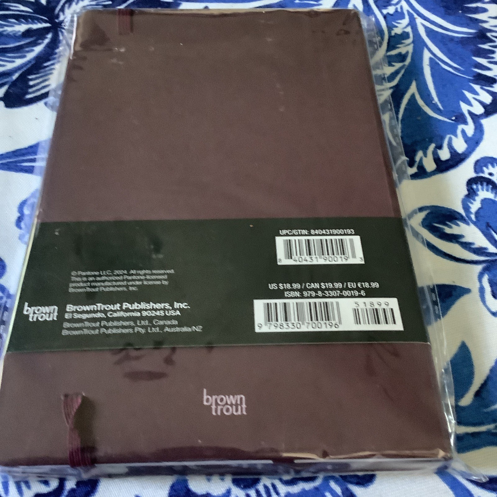 Pantone OFFICIAL Brown | 5.5×8.5″ Lined Compact Journal | Non-Dated NEW!