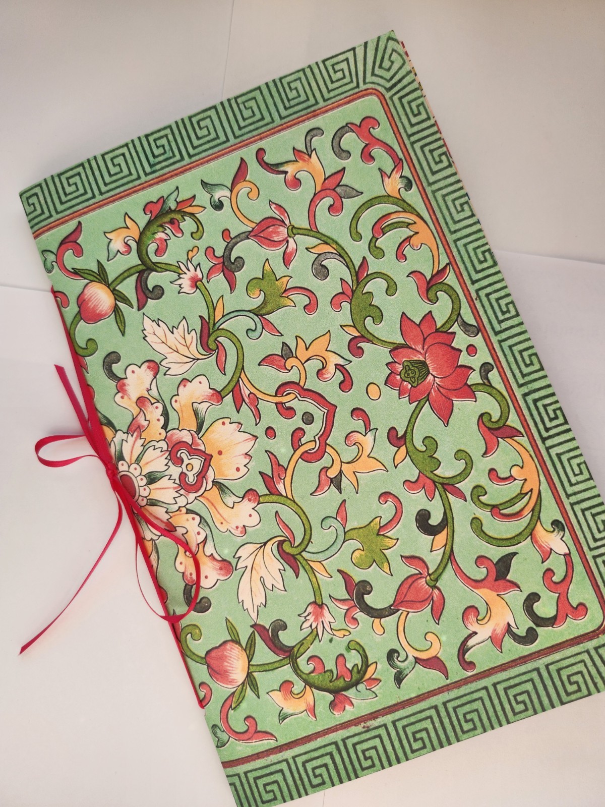 “ASIAN SPLENDOR” Oriental Japanese Style Junk Journal Vibrant Images 40pg 6″x9″