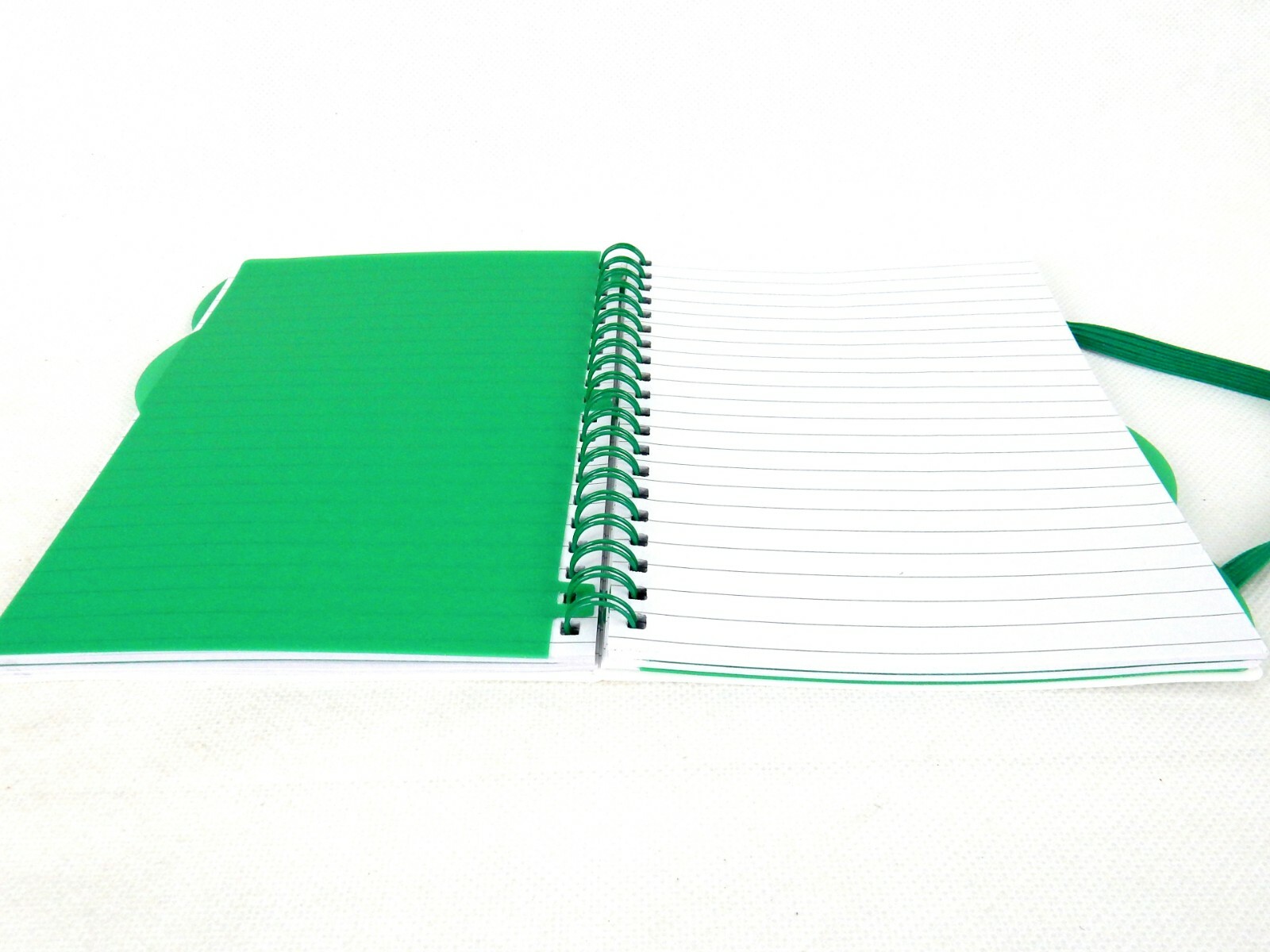 Wire Bound Notebook w/4 Dividers, White w/Green Accent, Elastic Closure, #MP499