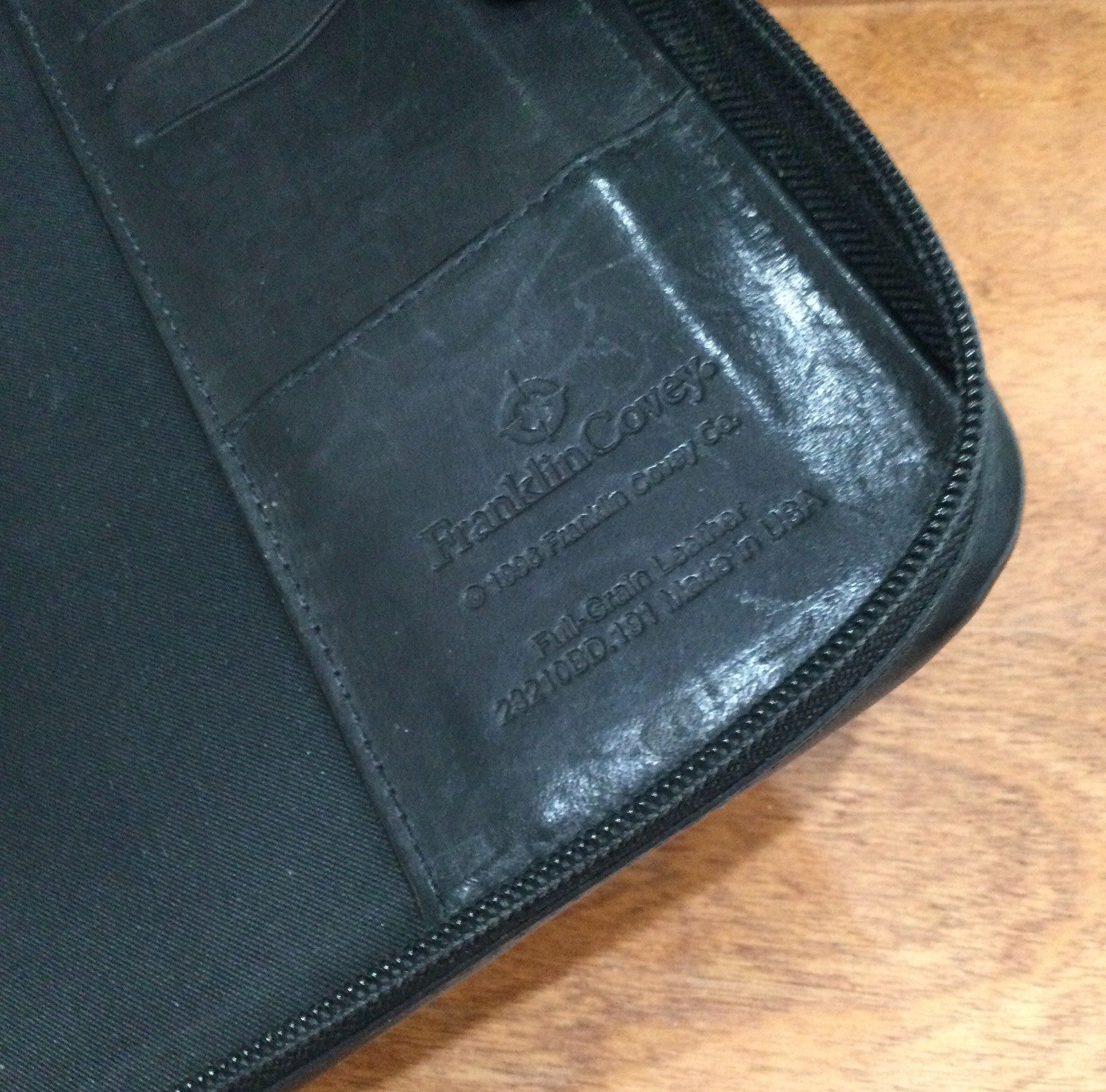 Vintage Franklin Covey 8×10 Planner Black Leather Zip-Around 7-Ring Pgs Included