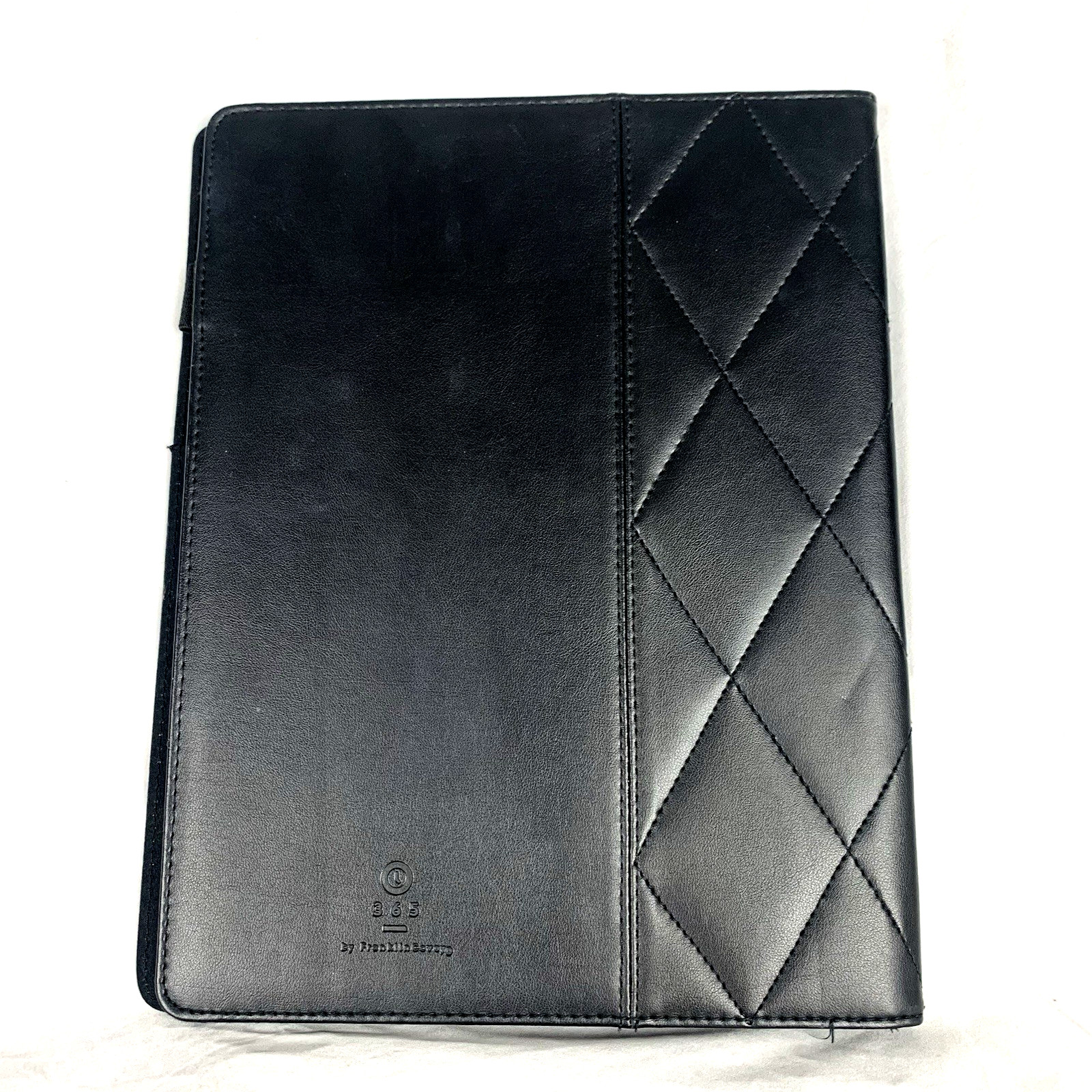 Franklin Covey 365 Folio Quilted Diamond Stitching Detail 12 Inch Black