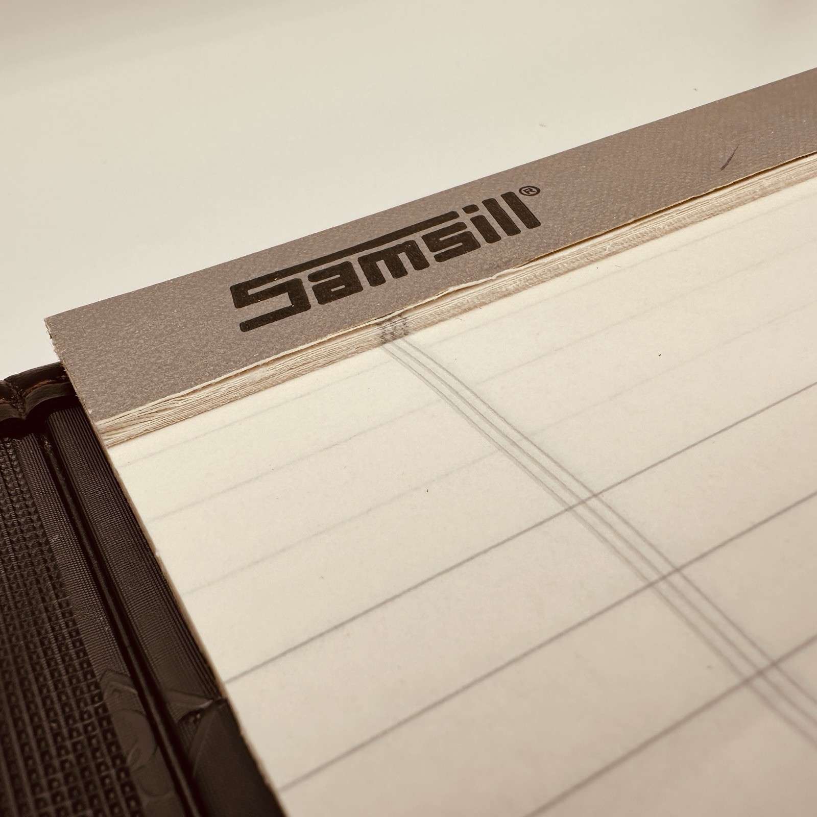 Samsill Leather Padfolio Portfolio Brown Gold Corners Pockets 9.5×12 USA 7001