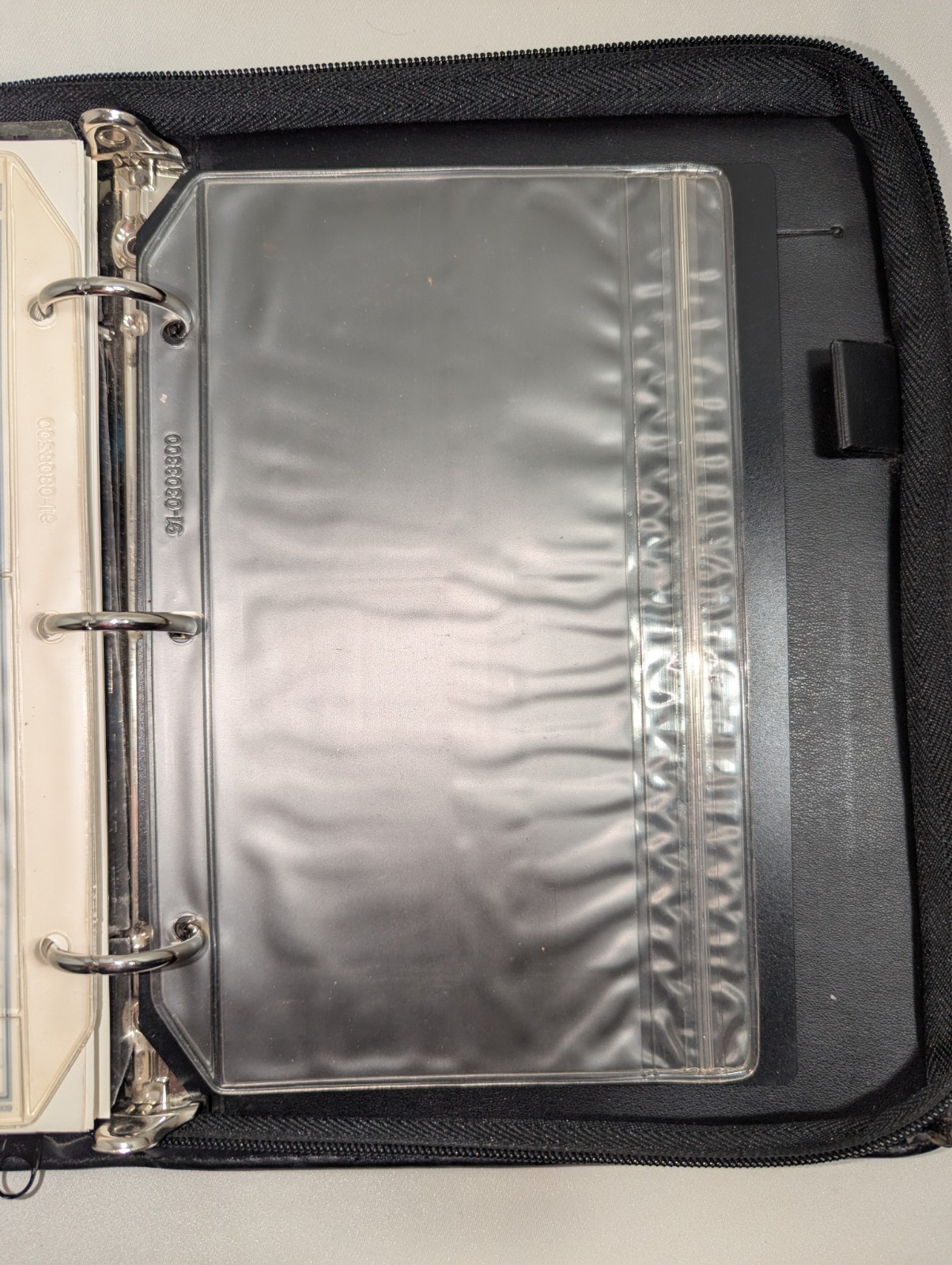 Day Runner Fact Centre Black Faux Leather 3-Ring Zipper Planner, Inserts incl.