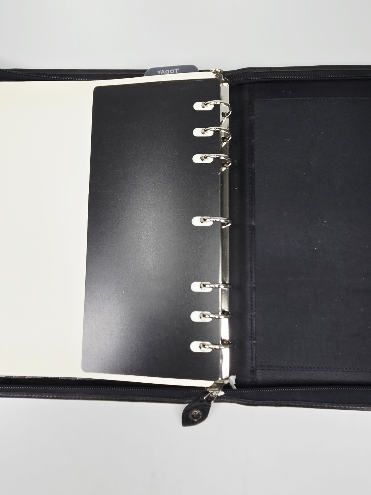 Vintage Daytimer Zip Around Organizer Planner Genuine Leather 11×13 Calender