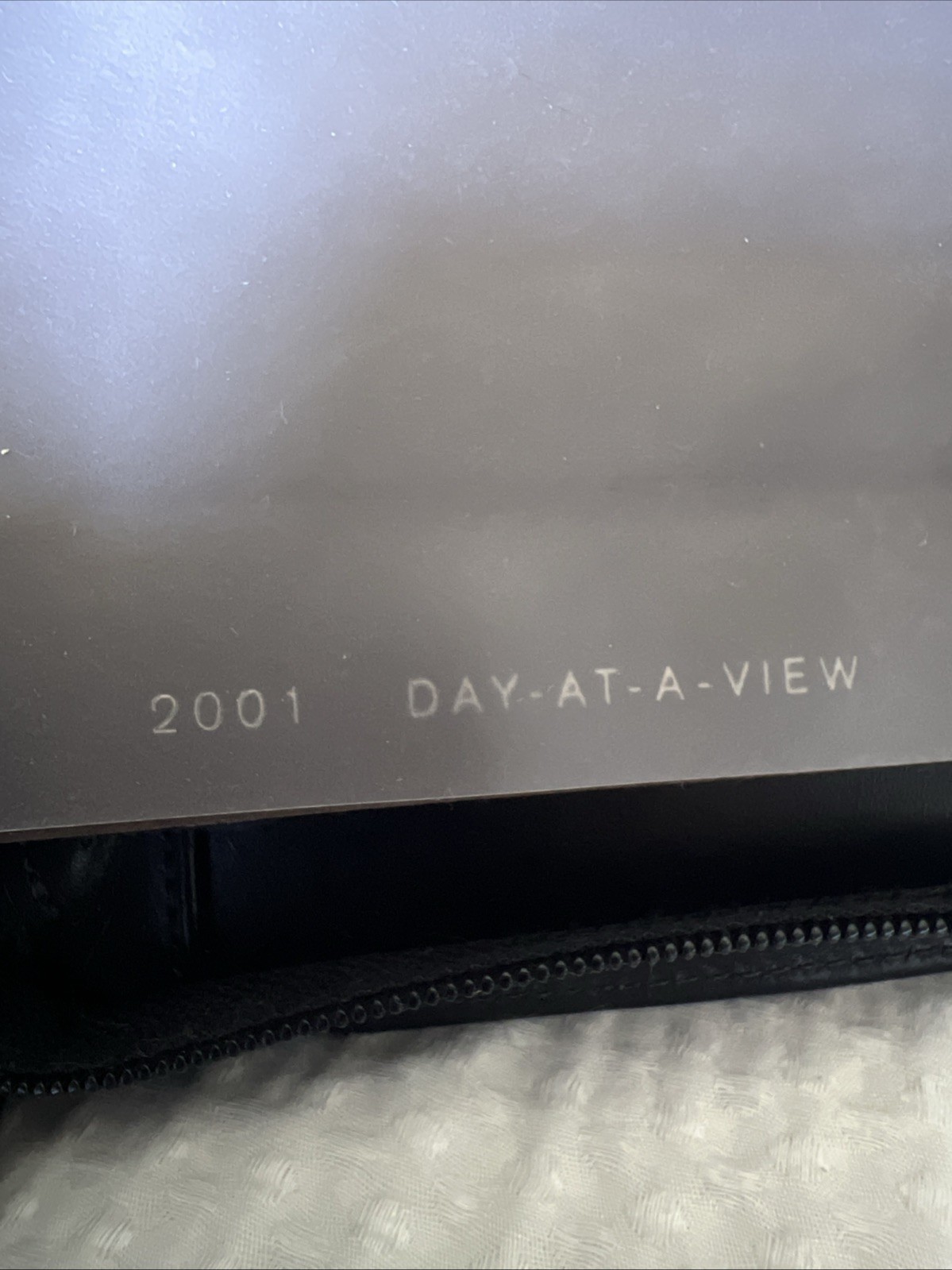 2001 VINTAGE COACH ZIP AROUND ORGANIZER BLACK LEATHER 6 BY 9 INCHES