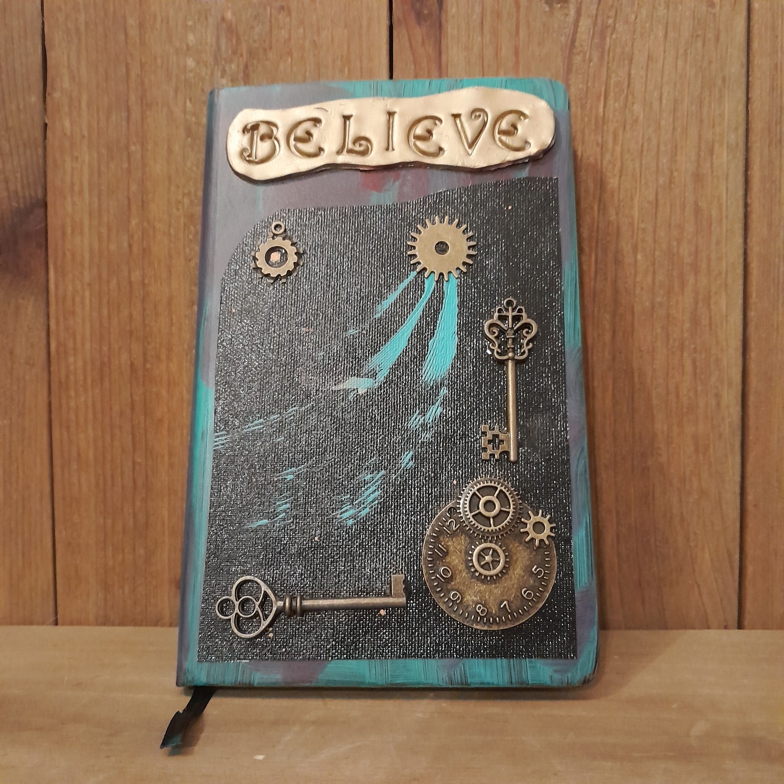 Handmade Leather Writing Journal / Diary Steampunk Gears Keys