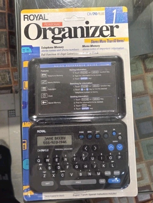 Vintage Royal Personal Organizer DM70 Plus 1KB Memo Book Phone Number Storage