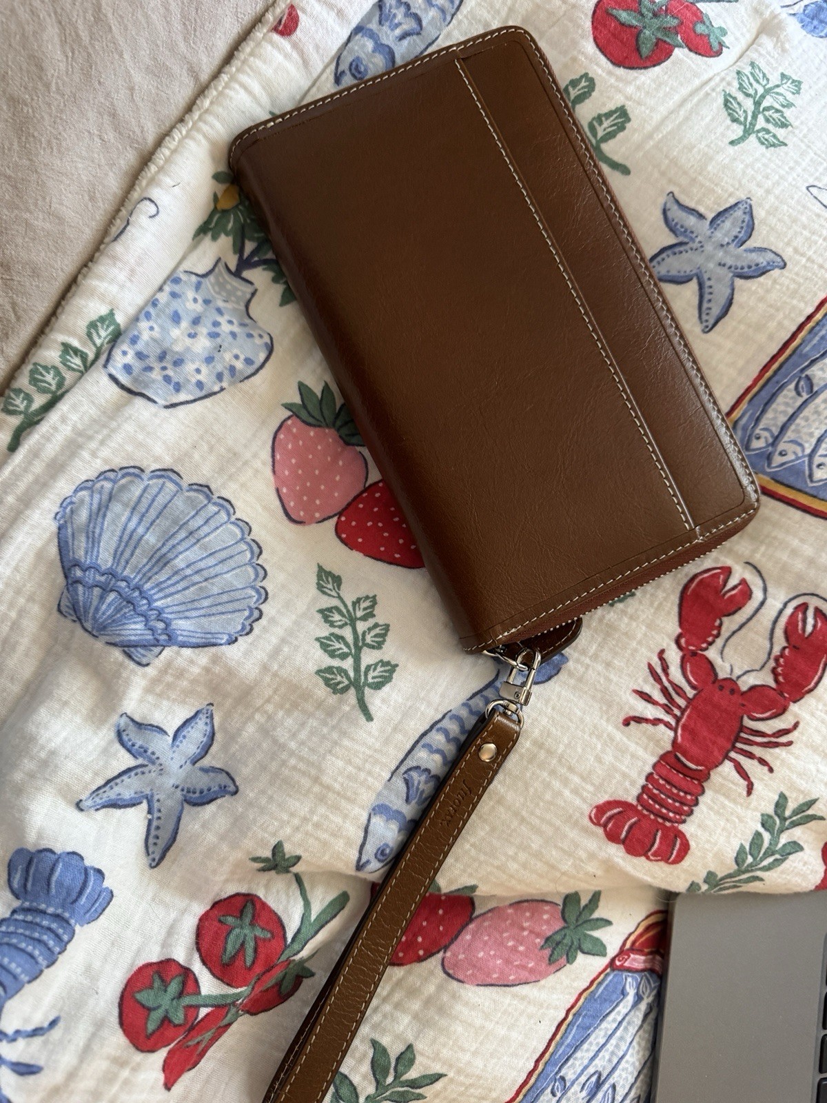 Malden Personal Compact Zip Leather Organizer