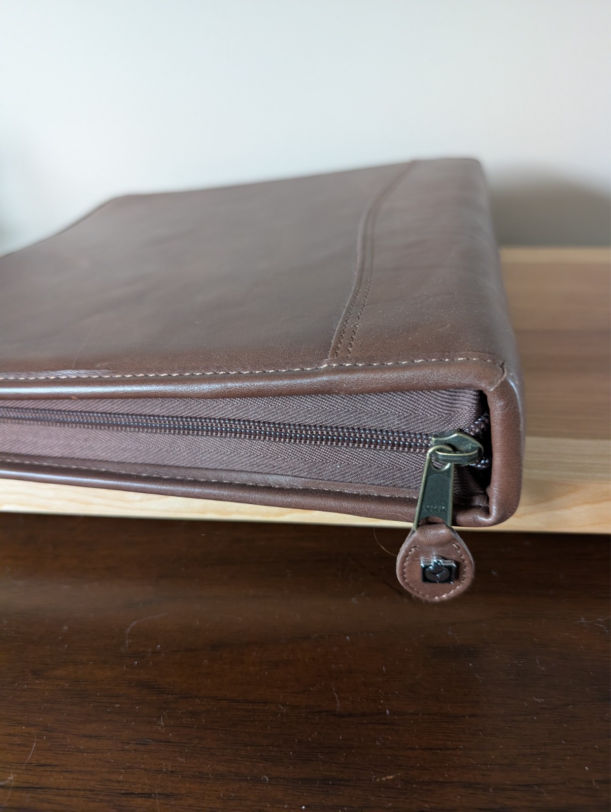 Day-Timer Distressed Leather Zippered Planner Cover, Brown, Folio 8 1/2 x 11