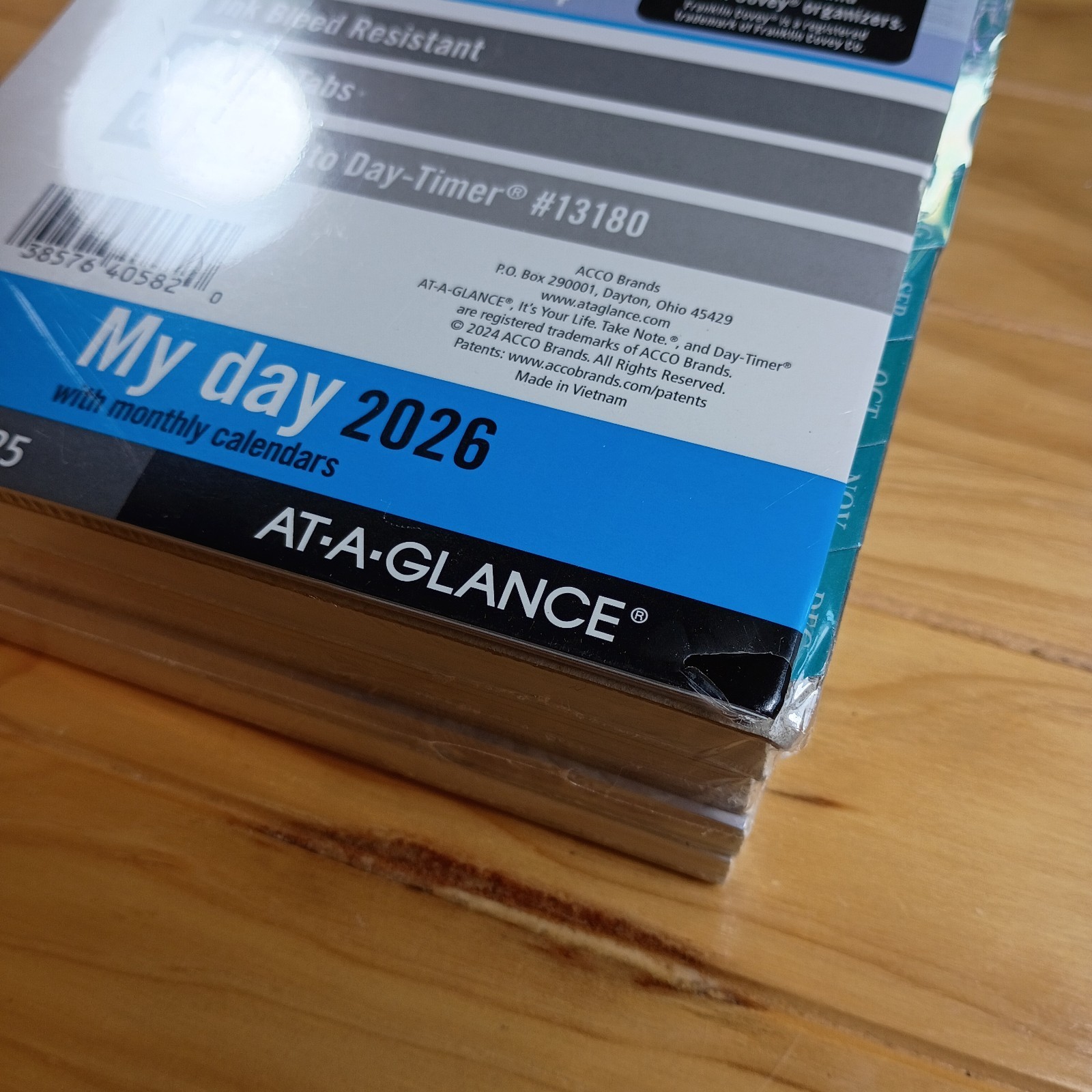 AT-A-GLANCE My Day 2026 With Monthly Calendar Size 4 Item #381-225 New.