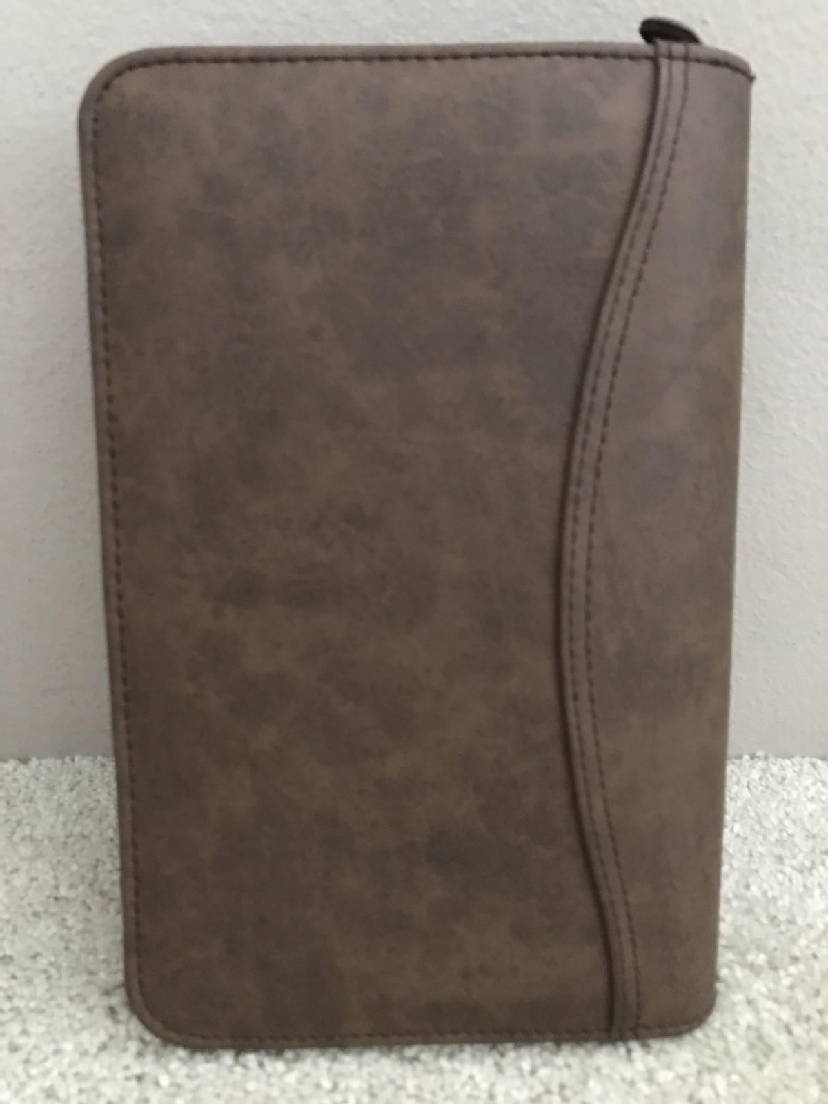Day-Timer Planner Distressed Simulated Leather 6-Ring Brown 3 3/4″ x 6 3/4″