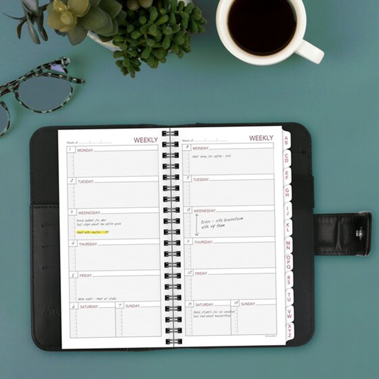 AT-A-GLANCE Undated Windsor Slim Profile Monthly Set, Black Pocket, 3-1/2×6-1/2″