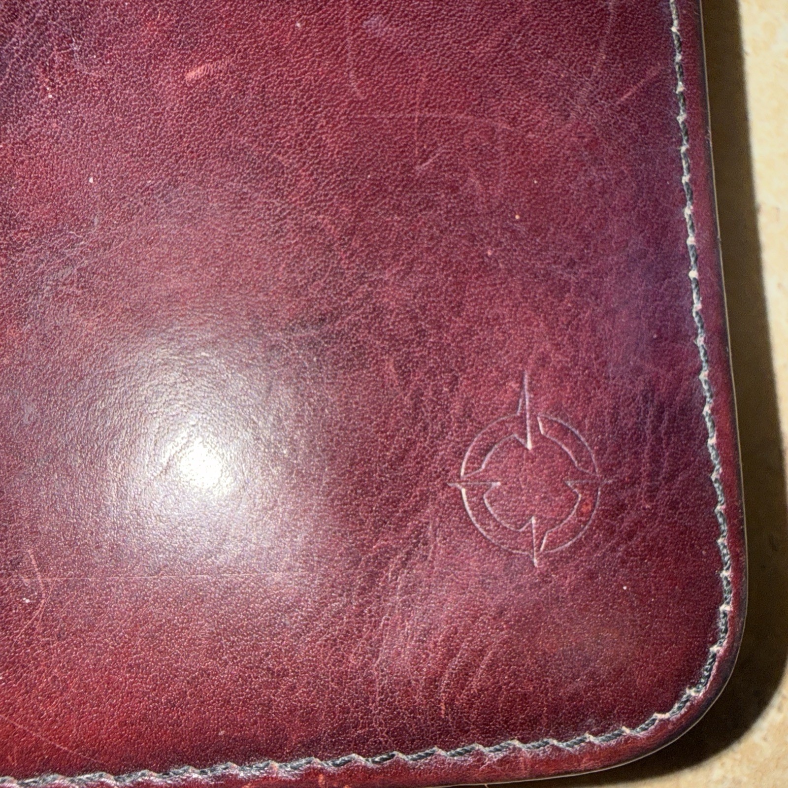 Franklin Covey Classic Burgundy Leather 7 Ring Binder Zipper Close
