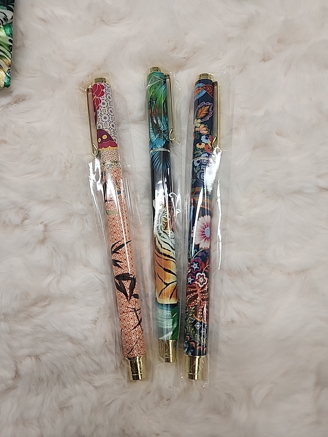 Authentic Johnny Was 3 Piece Pen Set Tigres New with Tags Never Used