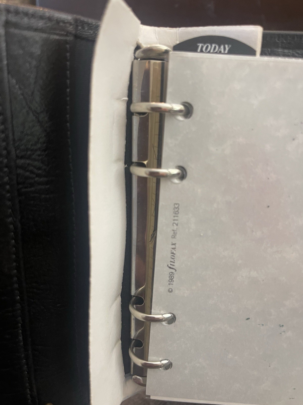 Filofax 1996 Pocket 4-Ring Snap Strap Closure Real Kid Leather Made In England