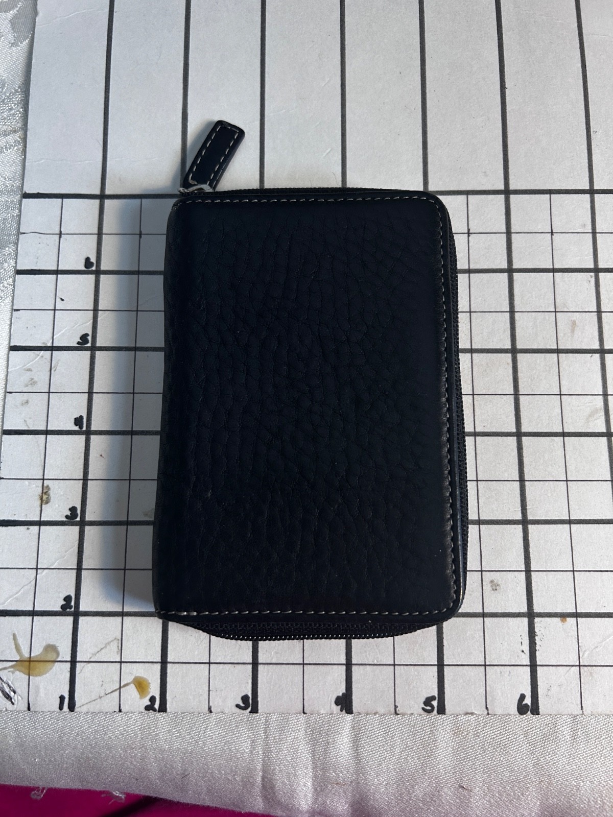 Levenger Black Leather Zippered Small Notepad w/ Pen – 3″ x 4.5″