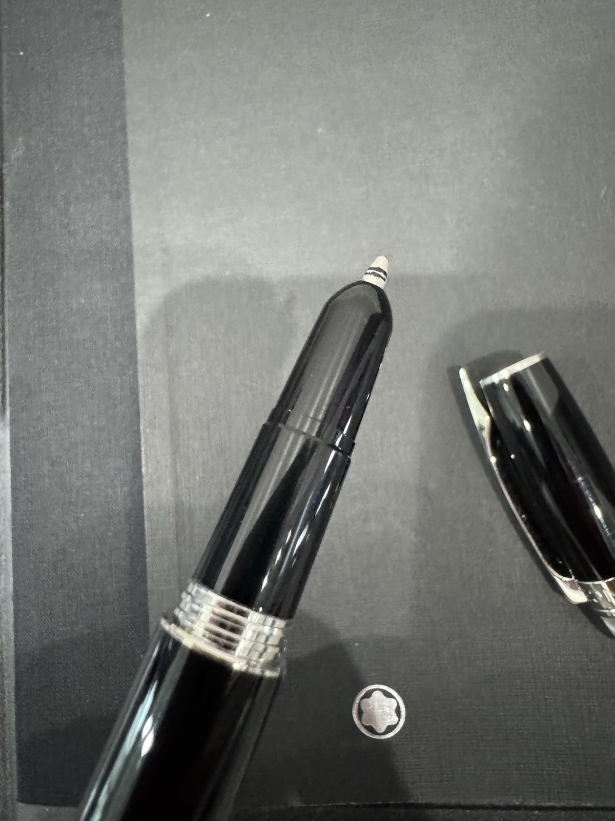 Montblanc Augmented Paper Leather Notebook Cover & Digitizer w/Starwalker Pen