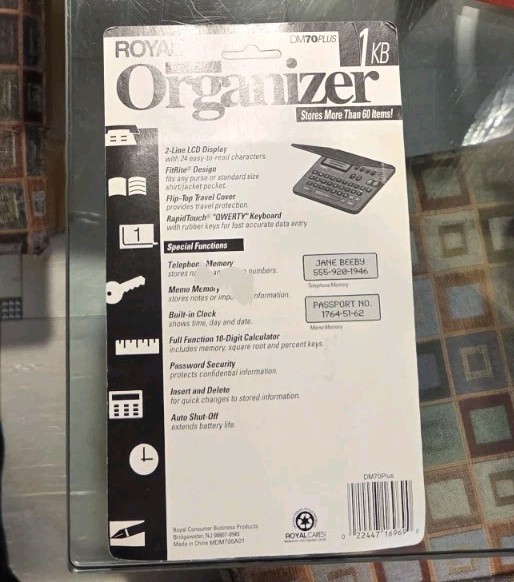Vintage Royal Personal Organizer DM70 Plus 1KB Memo Book Phone Number Storage