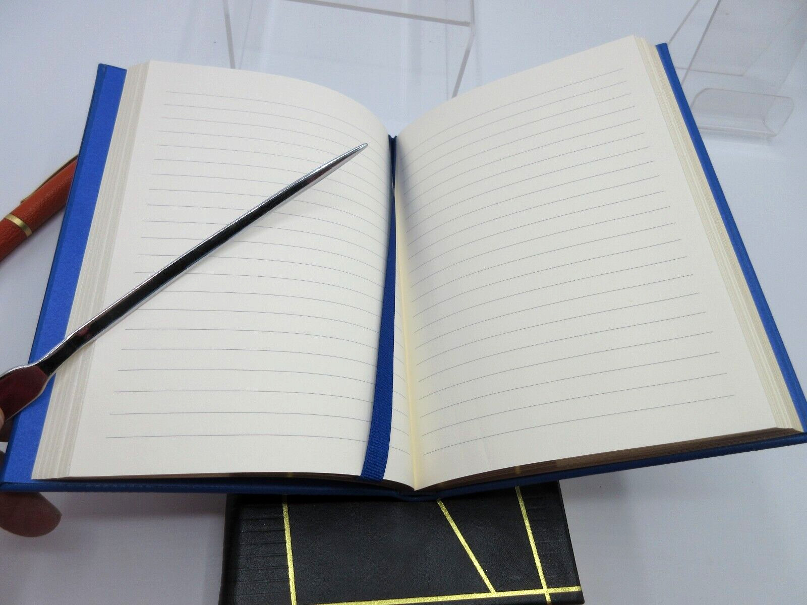 Graphic Image Journal 7″ Leather Hardcover 224 Lined Pages Blue w Gold