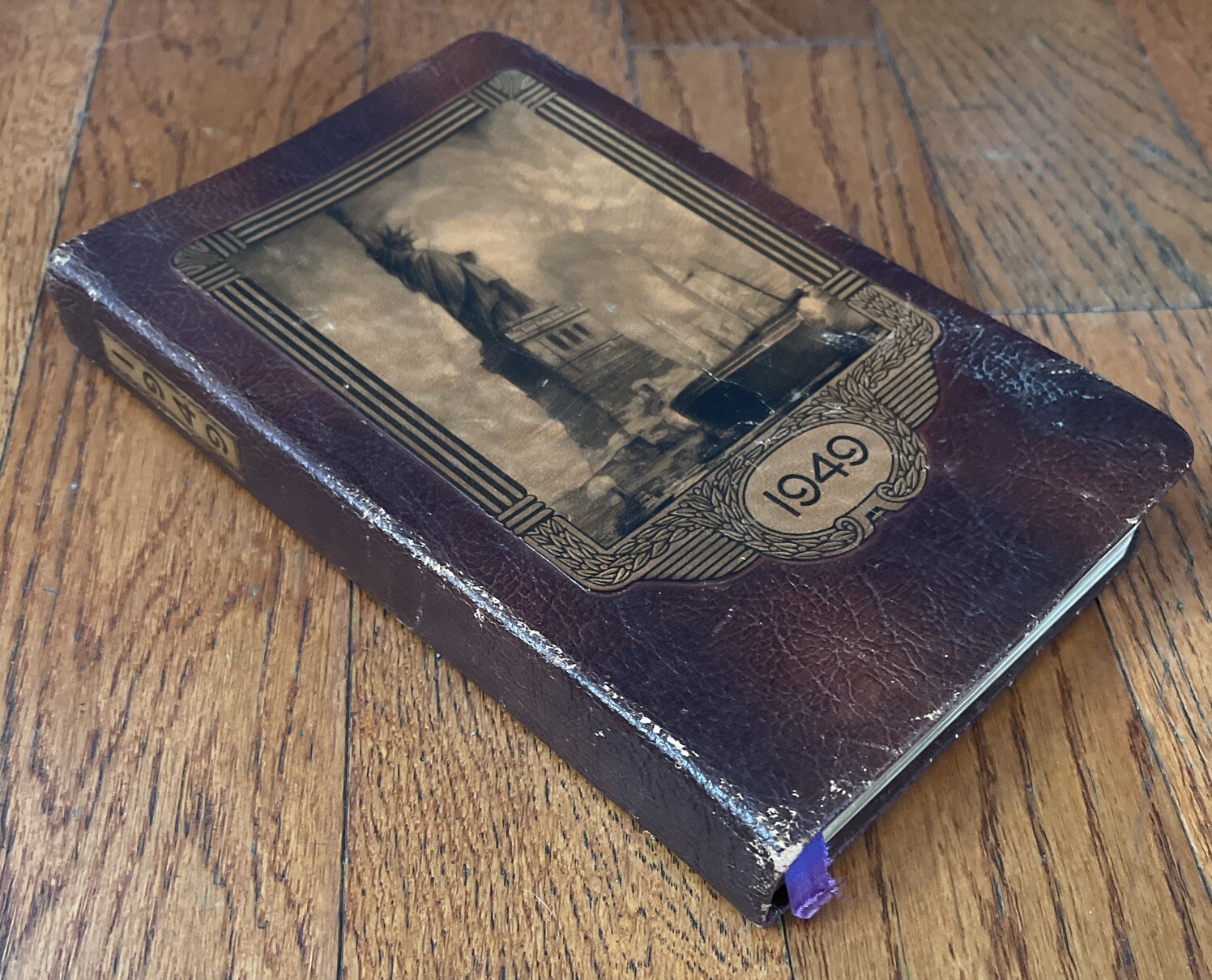 1949 THE EXECUTIVE RECORD AND TRAVEL GUIDE Brown & Bigelow DAY PLANNER New York