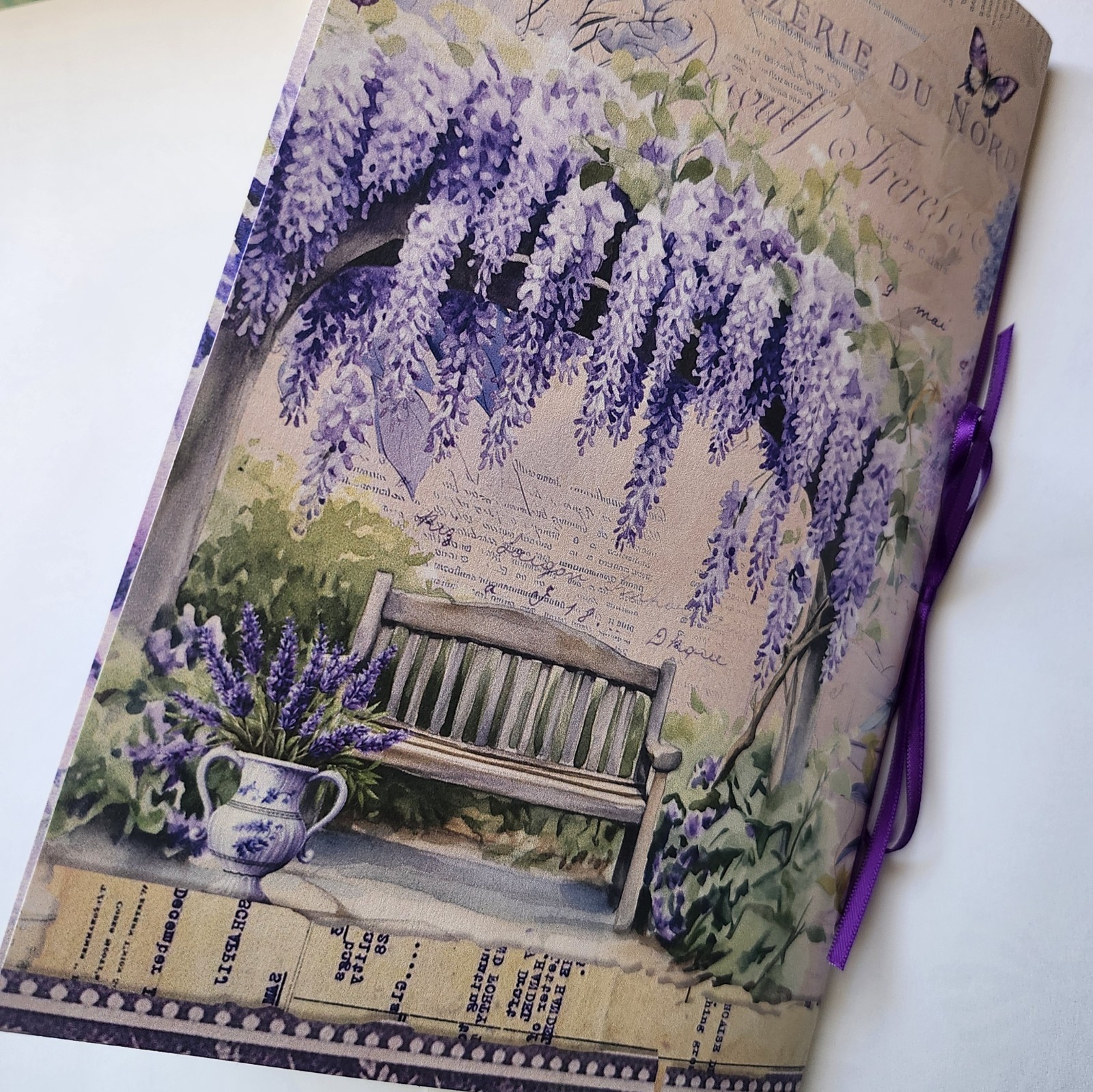 Junk Journal Booklet “LAVENDER DREAMS” 50+ pcs Ephemera Vintage Purples 40pgs