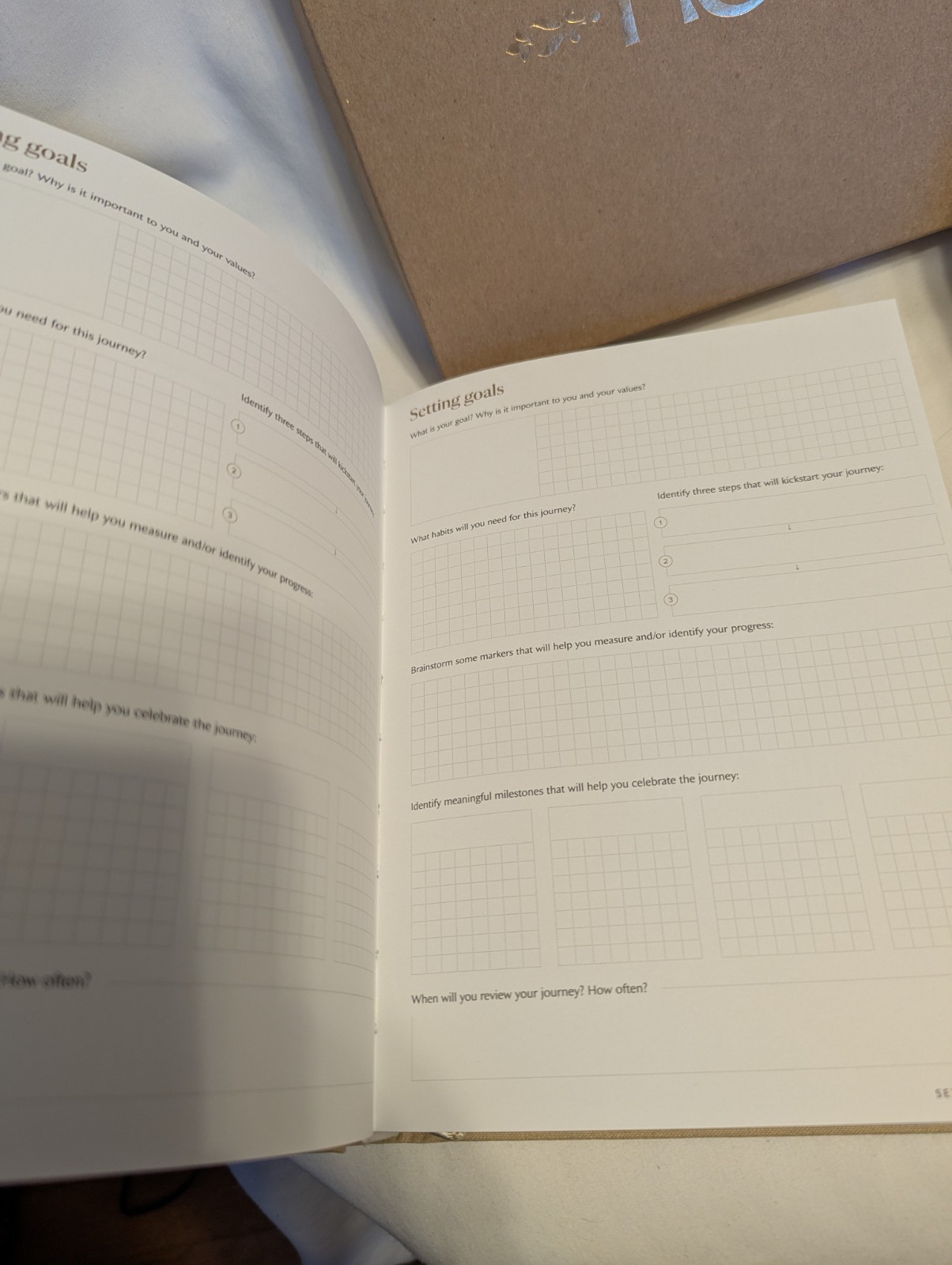 Hemlock & Oak weekly planner, new in box