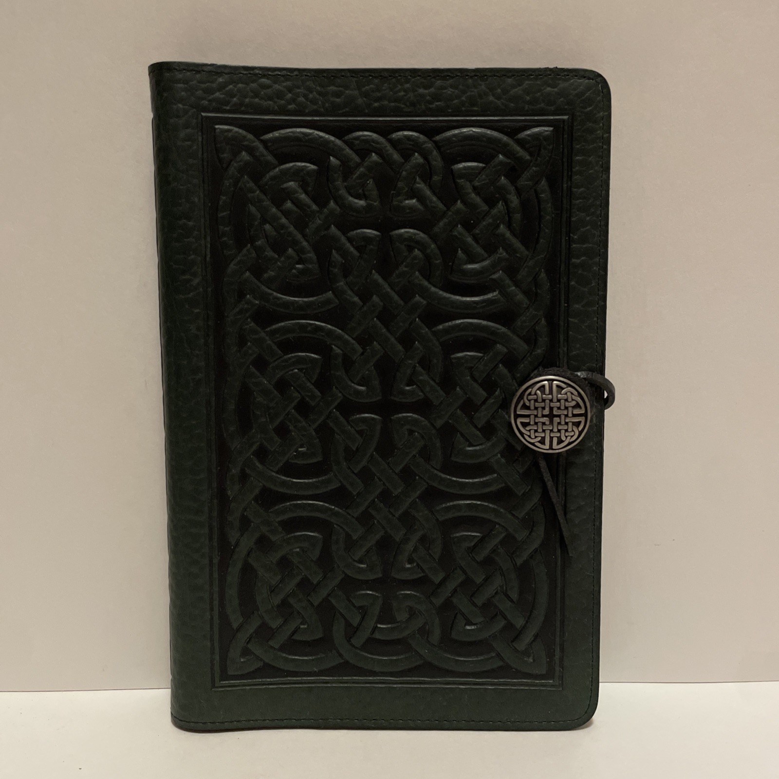 Oberon Celtic Design Tooled Green Leather Refillable Notebook Journal Cover 6×9”