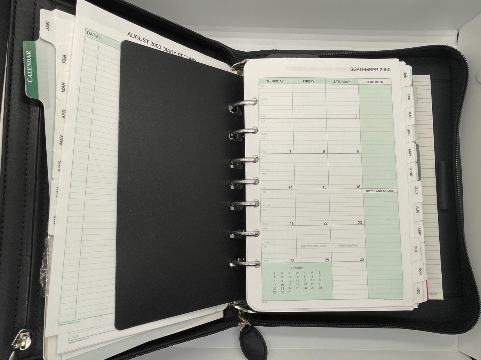 Leather Portfolio Daytimer Vintage Black Folder Folio Clean 10.5″ x 7.5″ + Paper