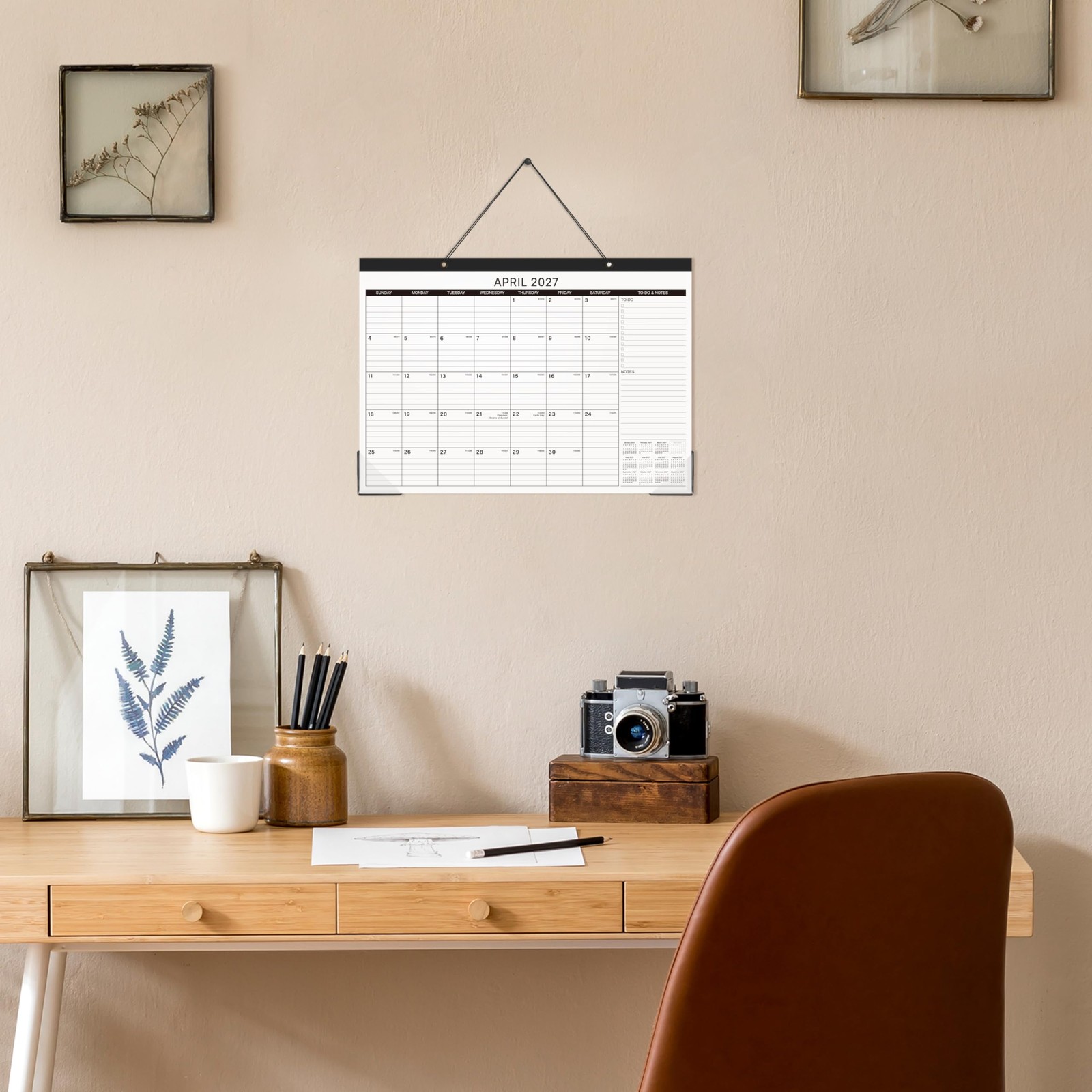 Desk Calendar 2026-2027 – 18 Months Wall 2026-2027, 17″ x 12″, black