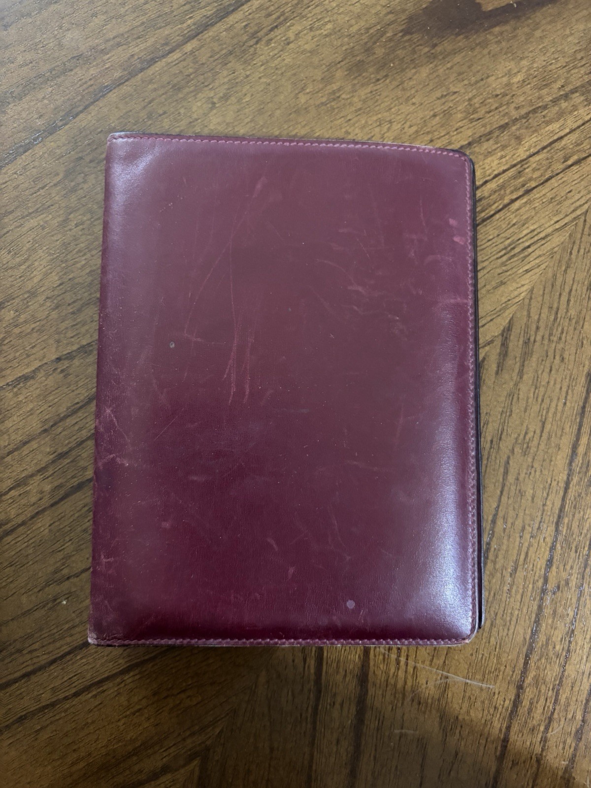 Gucci Address Book Holder Burgundy Leather With Gold tone Hardware