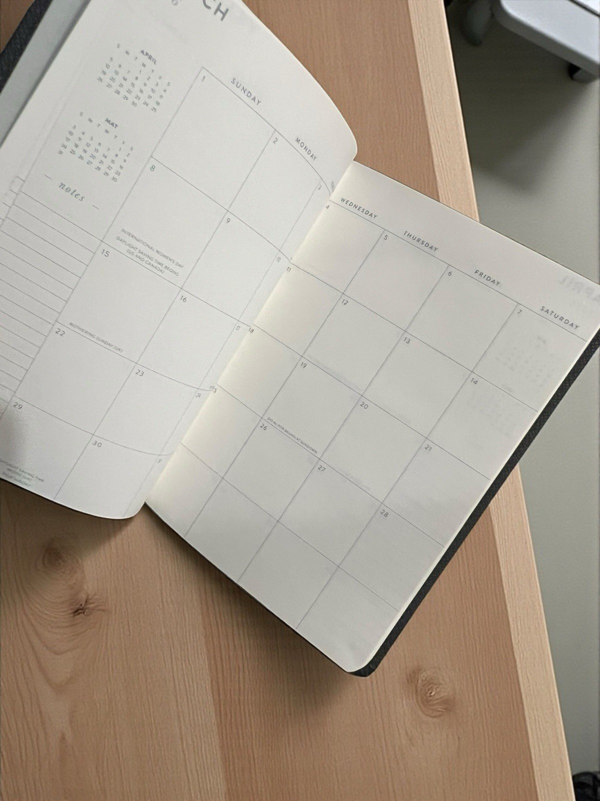 Eccolo World Planner Floral Hardcover Daily Weekly Calendar Organizer BLUE/WHITE