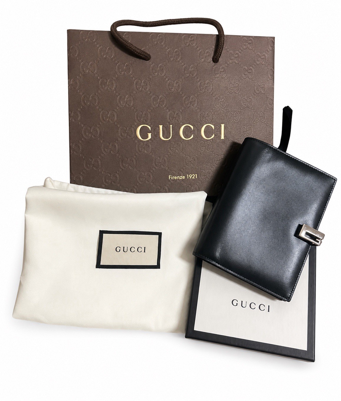Gucci 2011 Leather Pocket Ring Binder Organizer Agenda/Passport Holder