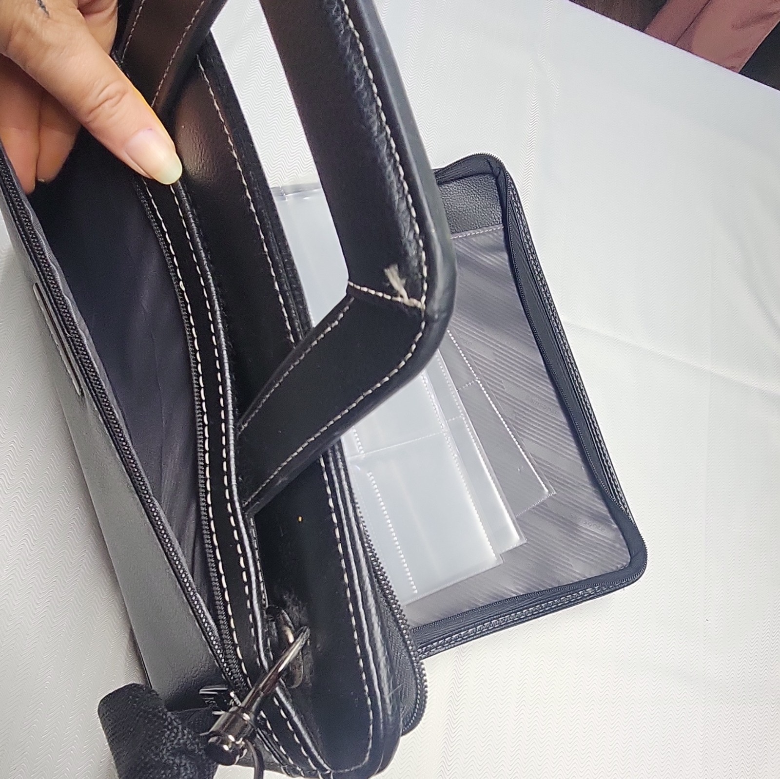 Samsonite Black Zip Portfolio Organizer w/ Strap, Handle, Calculator & Slots