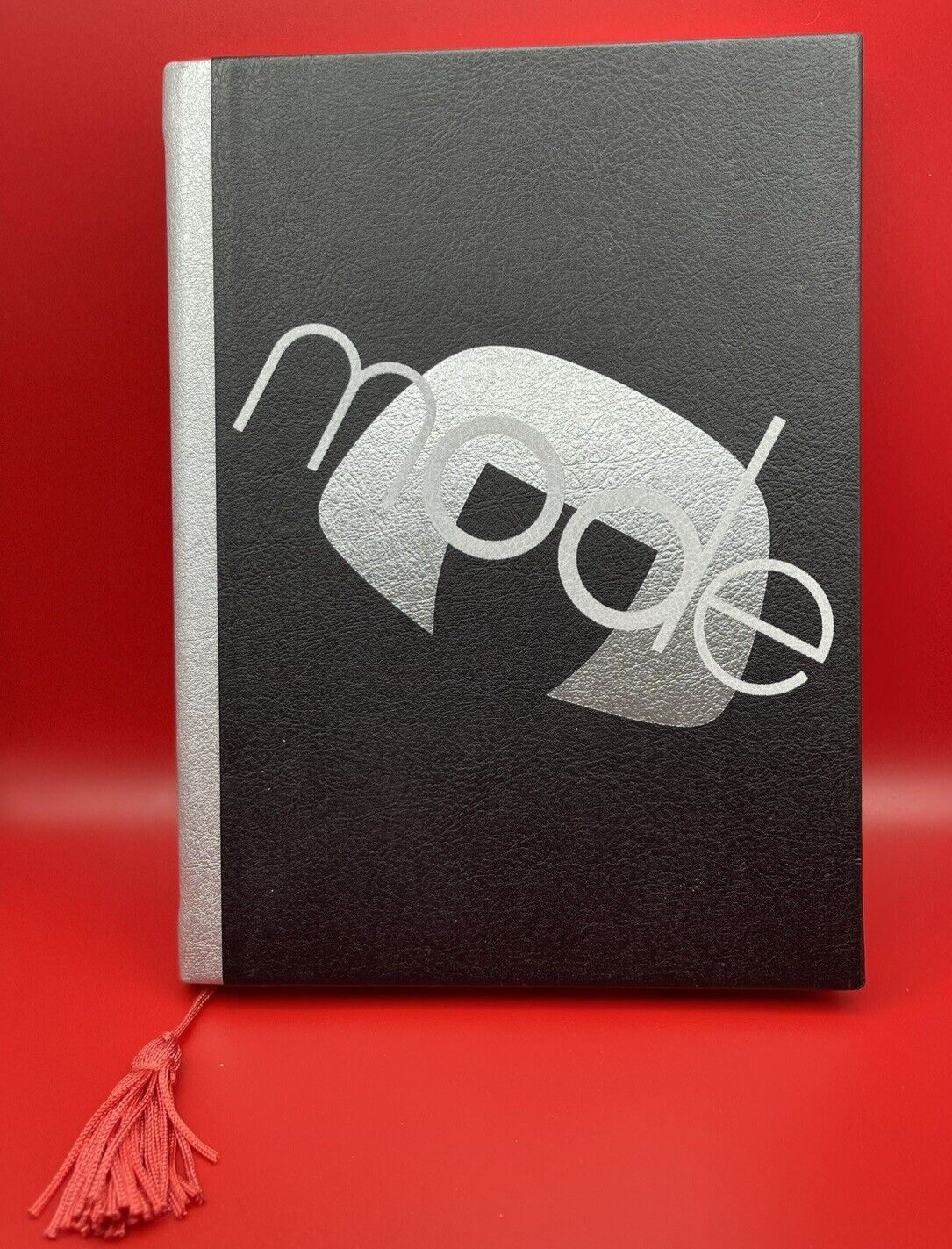 EDNA MODE DISNEY PIXAR INCREDIBLES BLACK JOURNAL NOTEBOOK NEW