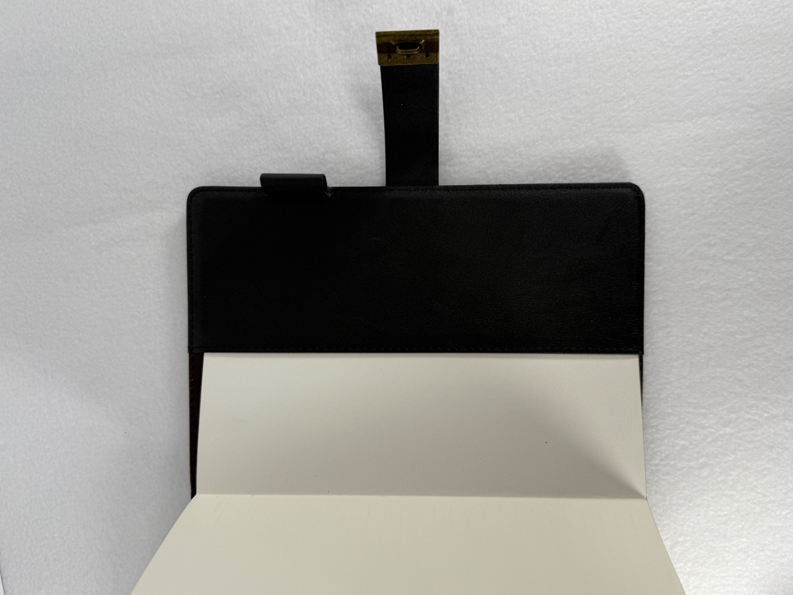 Cagie Journal with Lock Refillable 290 Lined Pages, Black w/ Gold Lock