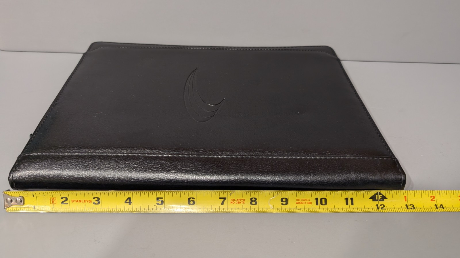 LEEDS 10×13 Black Pad Folio Notepad Portfolio Organizer Zippered Pockets