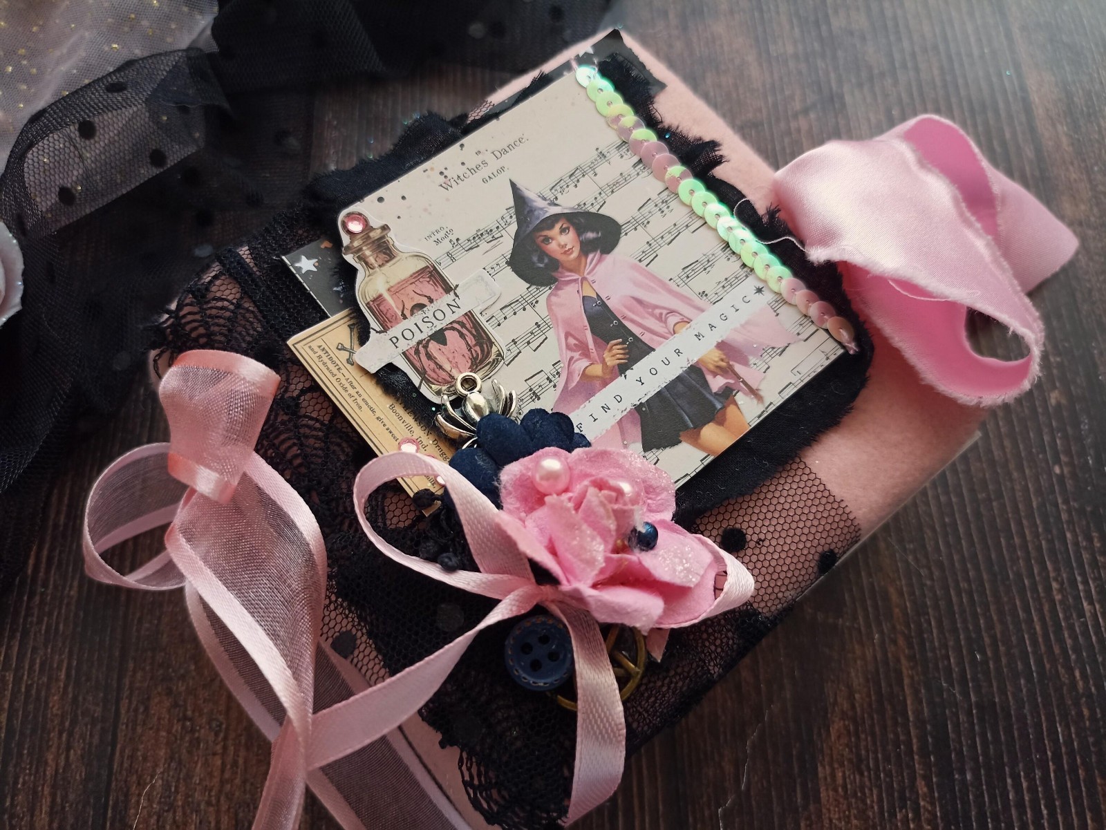 Small gothic witch junk journal handmade blank Pink Halloween 4x4in 200 pgs