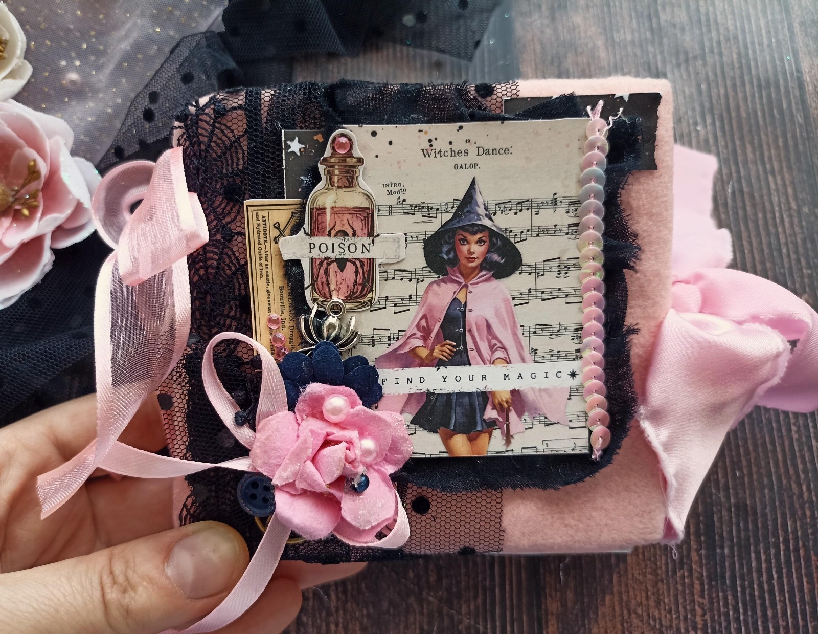 Small gothic witch junk journal handmade blank Pink Halloween 4x4in 200 pgs