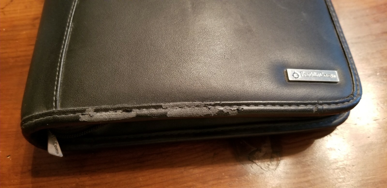 Franklin Covey Classic Black 1 1/2″ Ring Zip Binder
