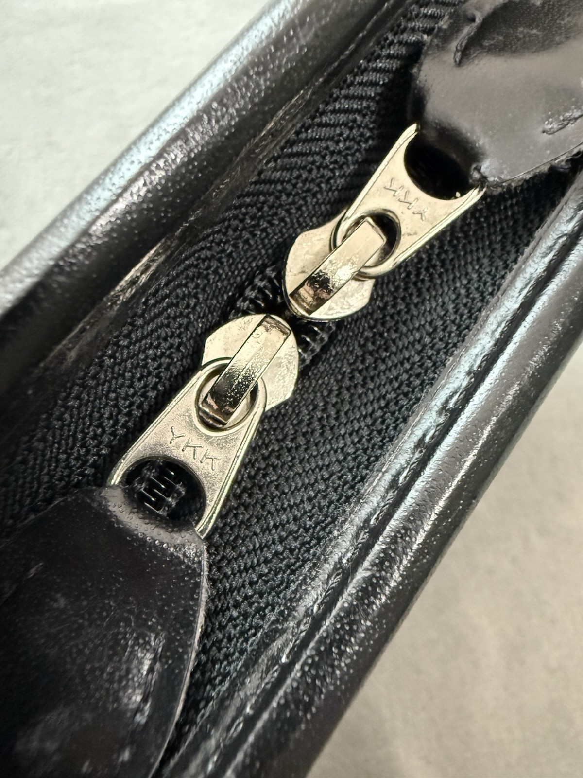 Day-Timer Planner Leather? Black USA Made 7 Ring Binder Double YKK Zipper Slots