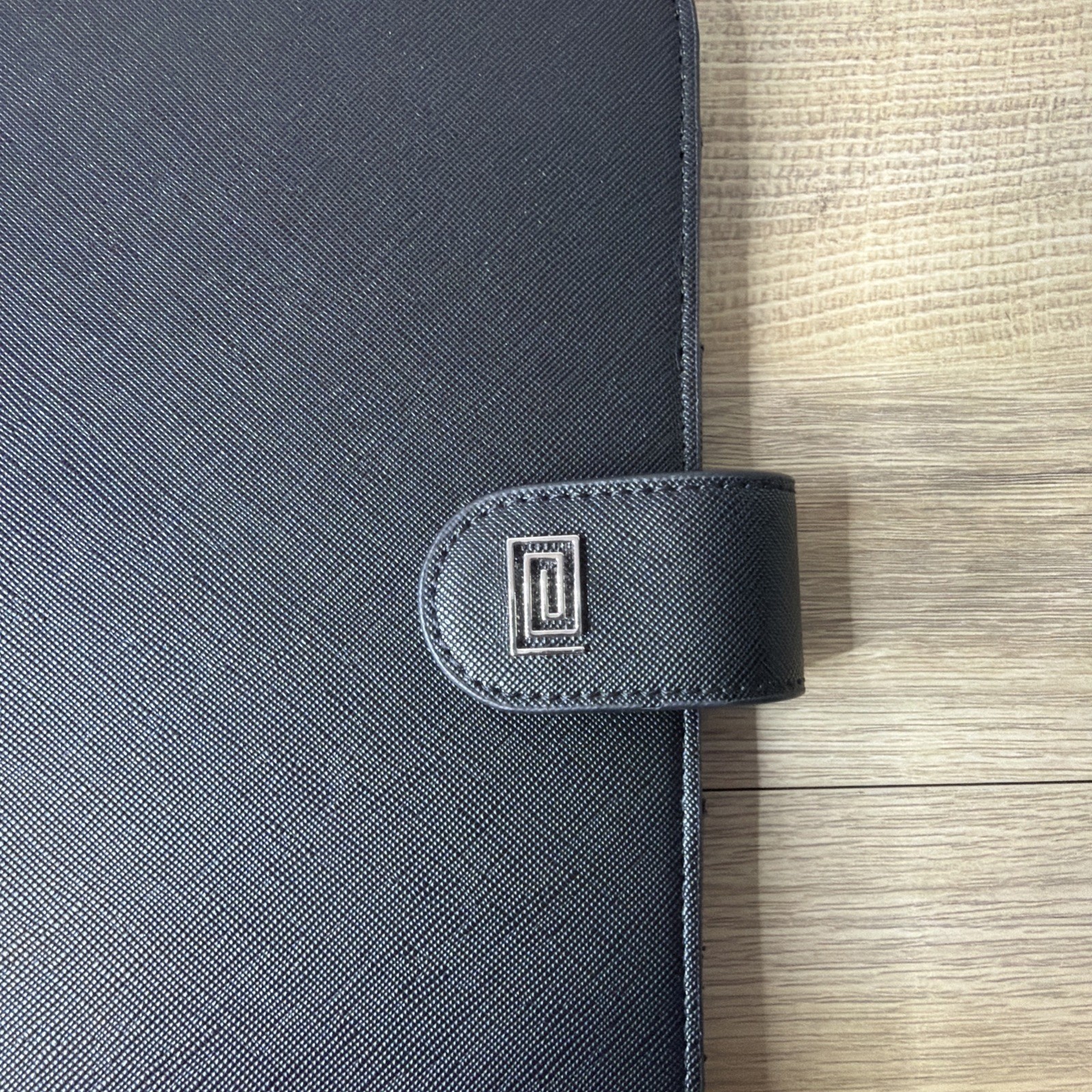 Notiq Portfolio Black MM1 Nomi Ringless Agenda Wallet Planner Cover Organizer